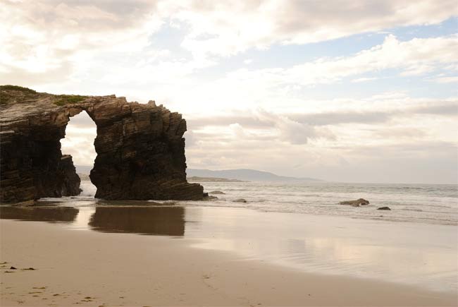 strand der kathedralen, galicien, spanien, singlereise, solo urlaub, reisen, travel